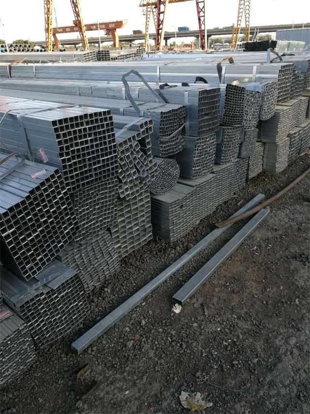 Q235B热浸让胡路让胡路让胡路镀锌无缝方矩管 钢结构专用管材 Q235B热浸让胡路让胡路让胡路镀锌无缝方矩管 钢结构专用管材